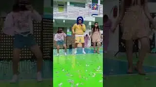 Ni&ntilde;a hace el paso de Anita 😱