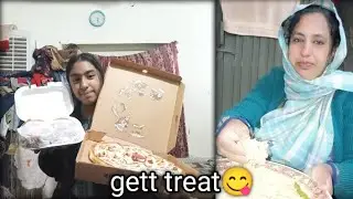 Get treat by bhaii😋 || but bad thing happens a cat bite me😭 || 
