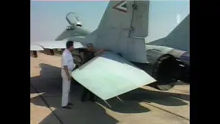 Riportfilm  katonai repülőkről a rendszerváltás környékén. cca. 1990