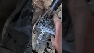Standard transmission stuck ? All neutrals ? This might be your problem nv4500 nv3500 sm465