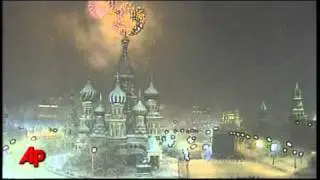 Raw Video: Russia Rings in the New Year