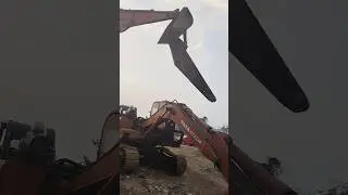 excavator assemble prosess #tata #excavator #automobile #explore #mechanic