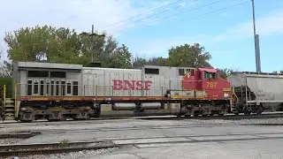 CSX 883 w/ BNSF Bonnet, Pleasant Valley, IA 10/11/23