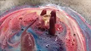 Lush Madam President bath bomb