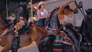 BEAUTIFUL LATINAS HORSE RIDING AT NIGHT 😍 COLOMBIAN PARADISE #rodeo #horseriding