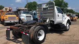 Lewis Motor Company - 2005 Ford F-750 Hauler