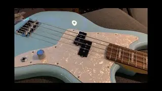 Unboxing New Fender MARK HOPPUS Jaguar Bass In Daphne Blue w/SOUND TEST 🔊