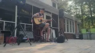 Howi Spangler of Ballyhoo! 