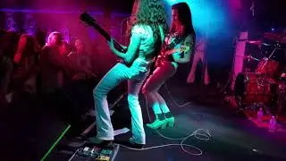 Zepparella - Whole Lotta Love