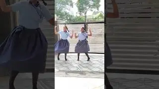 gujari gujari mamila kinda dance| shrestasdiaries#ytshorts #dance #beautifulfolksong #newsong #folk