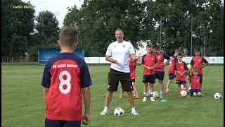 27.9.2025 - Ukážkový tréning mládeže FK Veľké Bielice pod vedením skúsených trénerov s AS Trenčín