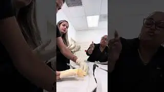 How to apply and remove sterile gloves.