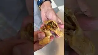A1 samosa sion #food #foodshorts #streetfood #samosa #vadapav #mumbaifood