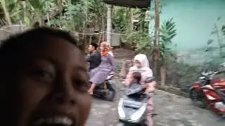 SUASANA LEBARAN BERSAMA KELUARGA DI PEDESAAN