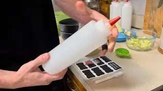 6-Pack Condiment Squeeze Bottles - Leak-Proof Design, Labels & Funnel for Easy Sauce Storage!