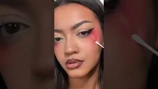 EASY SPIDER WEB MAKEUP HACK