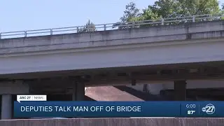 Leon County Sheriff's Office deputies talk man off bridge