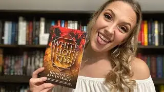 White Hot Kiss Book Review