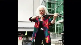 This is: Martha Mooke, electric violist, highlight reel (short)