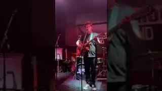 Living it up - Ben Waugh (live clip from London event)