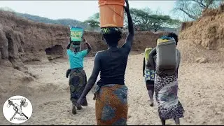 Hadza Women Find Water in the Driest Places | Life With a Hunter-Gatherer Tribe
