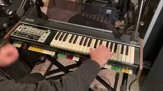 ROLAND SH-2000 for sale - demo video