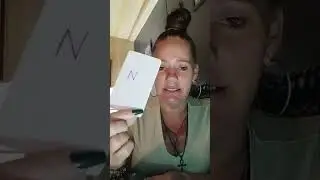 Торговцы краденым имуществом, им вот-вот выбьют зубы.