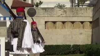 Evzones Greek Presidential Guard  &Tau;omb of Unknown Soldier  Monument in Athens   26 - 10   - 2025