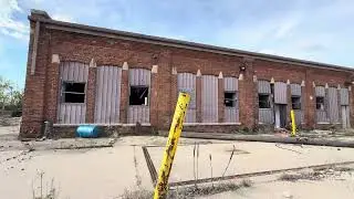 BACKWOODS USA - 4K ABANDONED RAILROAD REPAIR SHOP Urban Exploration Urbex Midwest