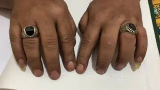 ‏كفيف يشرح كيف يتعامل على المصحف ويقرا القرآن الكريم