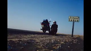 Sahara 1983 In moto ad In Amenas