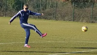 Darren Fletcher takes on the Blindfolded Crossbar Challenge in support of The Albion Foundation