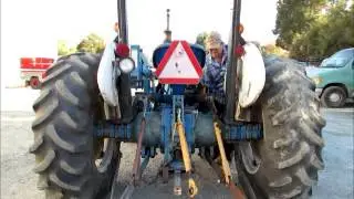 Sold! Ford 4610 Utility Ag Loader Tractor 63 HP PTO 3-Point Hitch bidadoo.com