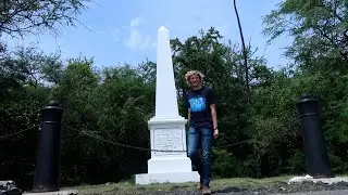 Captain Cook Monument in Kealakekua Bay (hike) - Big Island, Hawaii