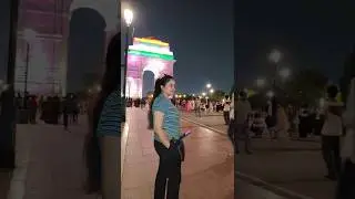 India Gate ki roshni mein,bas apne hi swag ka time✨ #like#love#ViralReels#IndiaGateVibes#DelhiMagic#