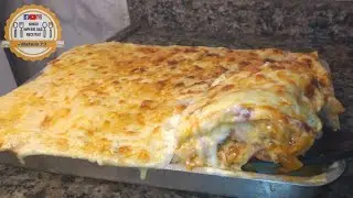 LASANHA DE CALABRESA AO MOLHO BRANCO