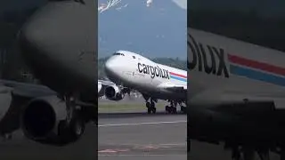 Cargolux 747-8 at Anchorage