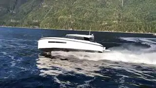 Delta Powerboats 33 CE Coupe