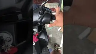 How to operate automatic motorcycle