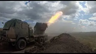 Chinese Artillery Battalion Holds Attacking Drill at Russia's Vostok 2018
