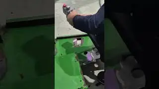 High Power Pulse Laser Cleaning Machine For Thick Paint Removal