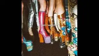 everybody is weird #explore #fyp #trendingshorts #edit  #relatable #shorts #aesthetic  #russiangirl