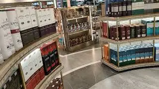 Liquor store in Bangkok Airport
