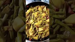 Tasty Potato & Pea Curry Recipe!
