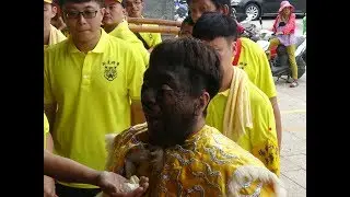 【虎爺吃蛋】新虎將軍降駕 吼虎嘯 張虎爪 披戰袍 抹黑臉 翻白眼 露血絲 生吃雞蛋 ~ 台南市楊府千歲宮虎爺乩童入鹿耳門天后宮廟內行禮參拜