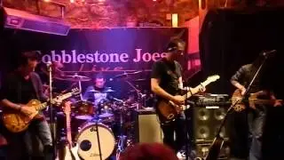 Mrs Henry playing Cobblestone Joes.