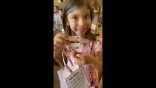 mostrando o presente para ser daminha para o casamento!!!😍 #capinat 