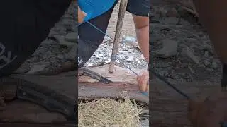 String drill on log #survivalfire #bushcraft #firemaking #survival #creativesurvival