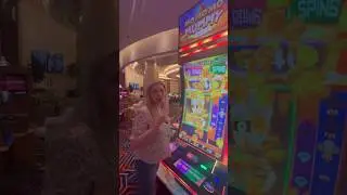 This is Why I Love This Slot! #slots #casino #gambling
