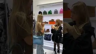 Удивила дочку в магазине!